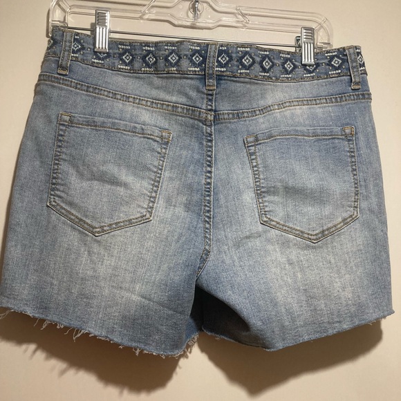 Bit & Bridle Jean shorts - Picture 2 of 4
